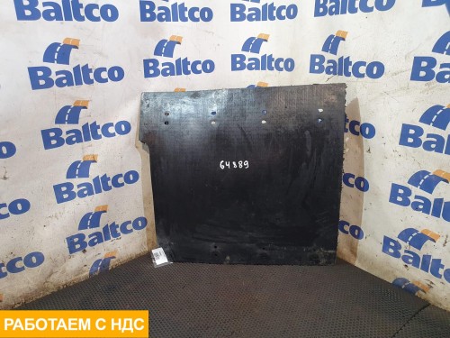 Брызговик правый