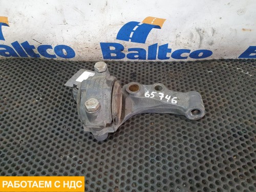 Кронштейн амортизатора правый