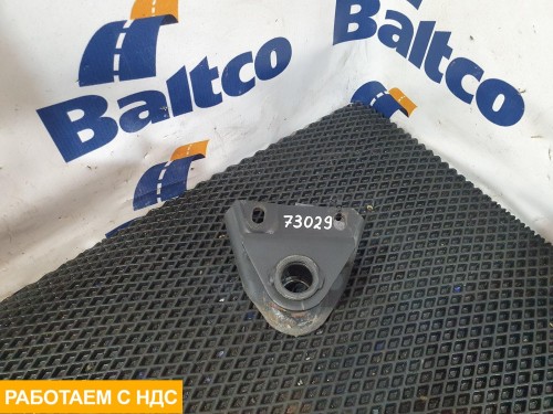 Кронштейн крепления переднего стабилизатора левый